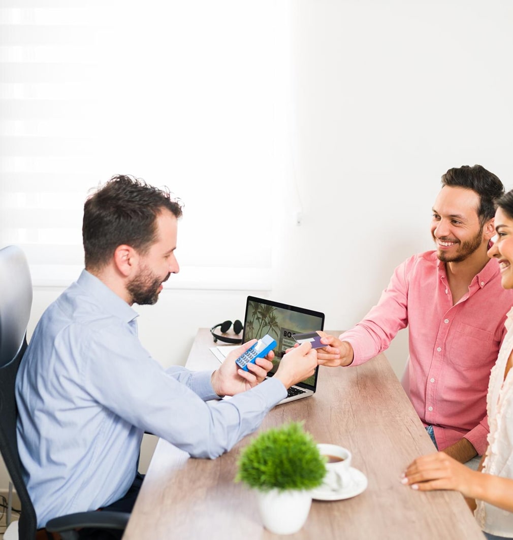 licensed insolvency trustee speaking to a couple
